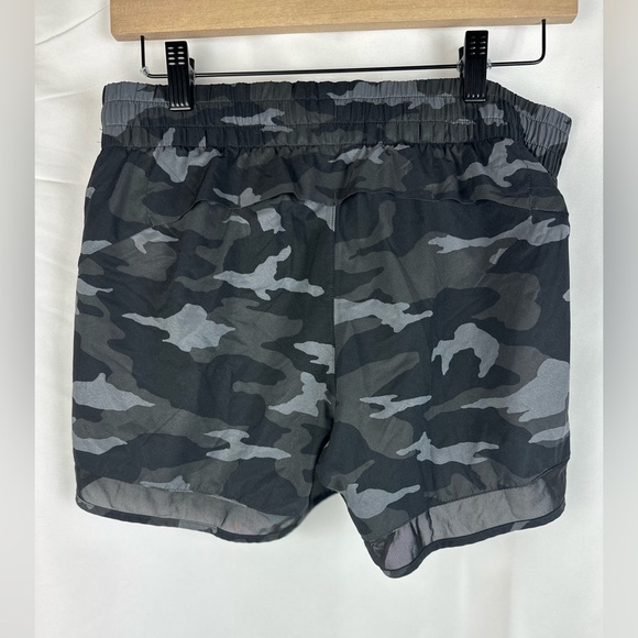 Athleta Mesh Run Racer 4" athletic shorts. Women's size medium. Black camo. - Picture 5 of 6